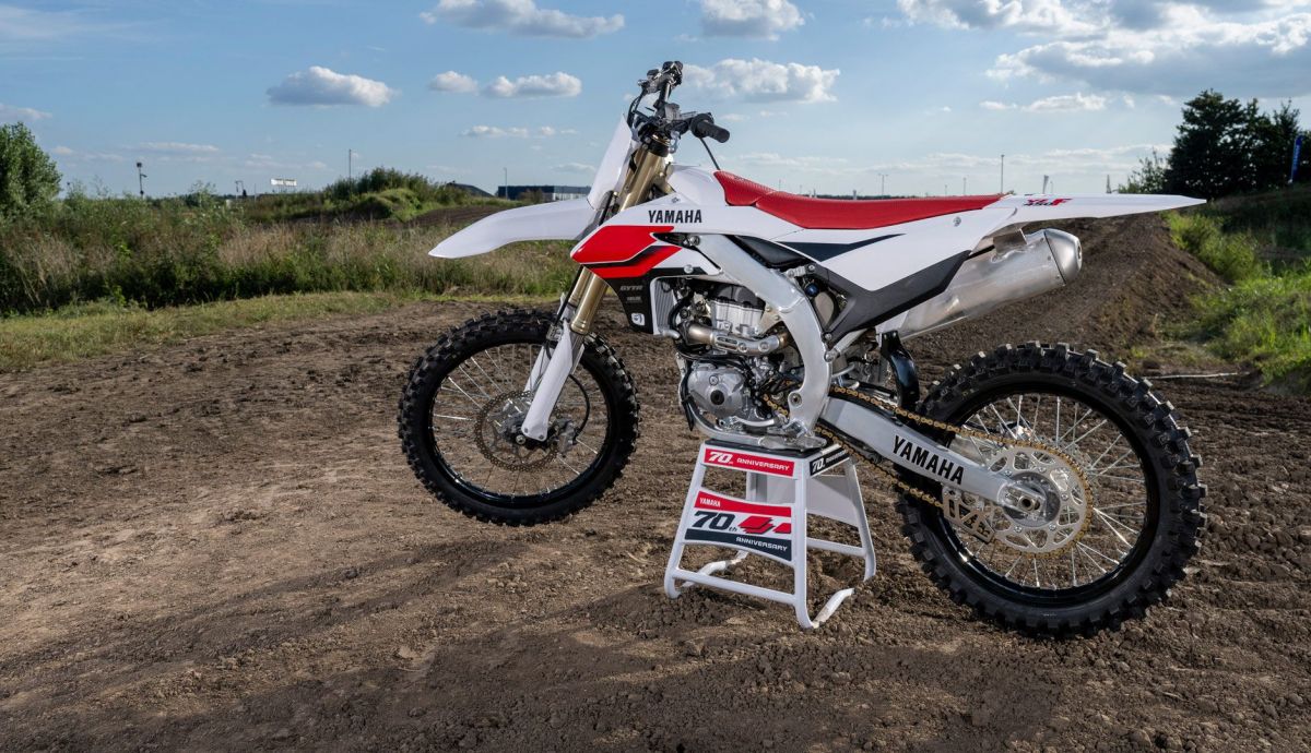 Yamaha YZ450F 2026, prueba de la nueva moto de cross japo...