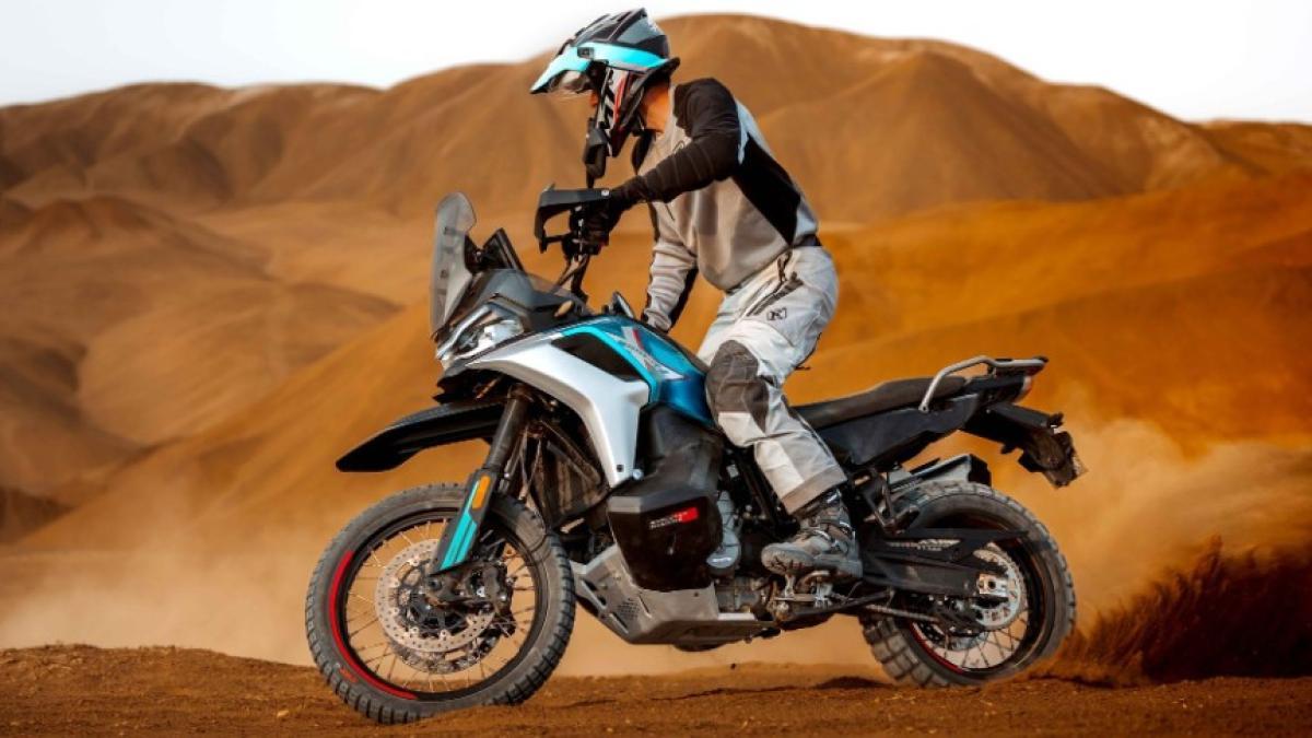 La moto aventurera tricilíndrica que pondrá en jaque a algunas marcas consagradas