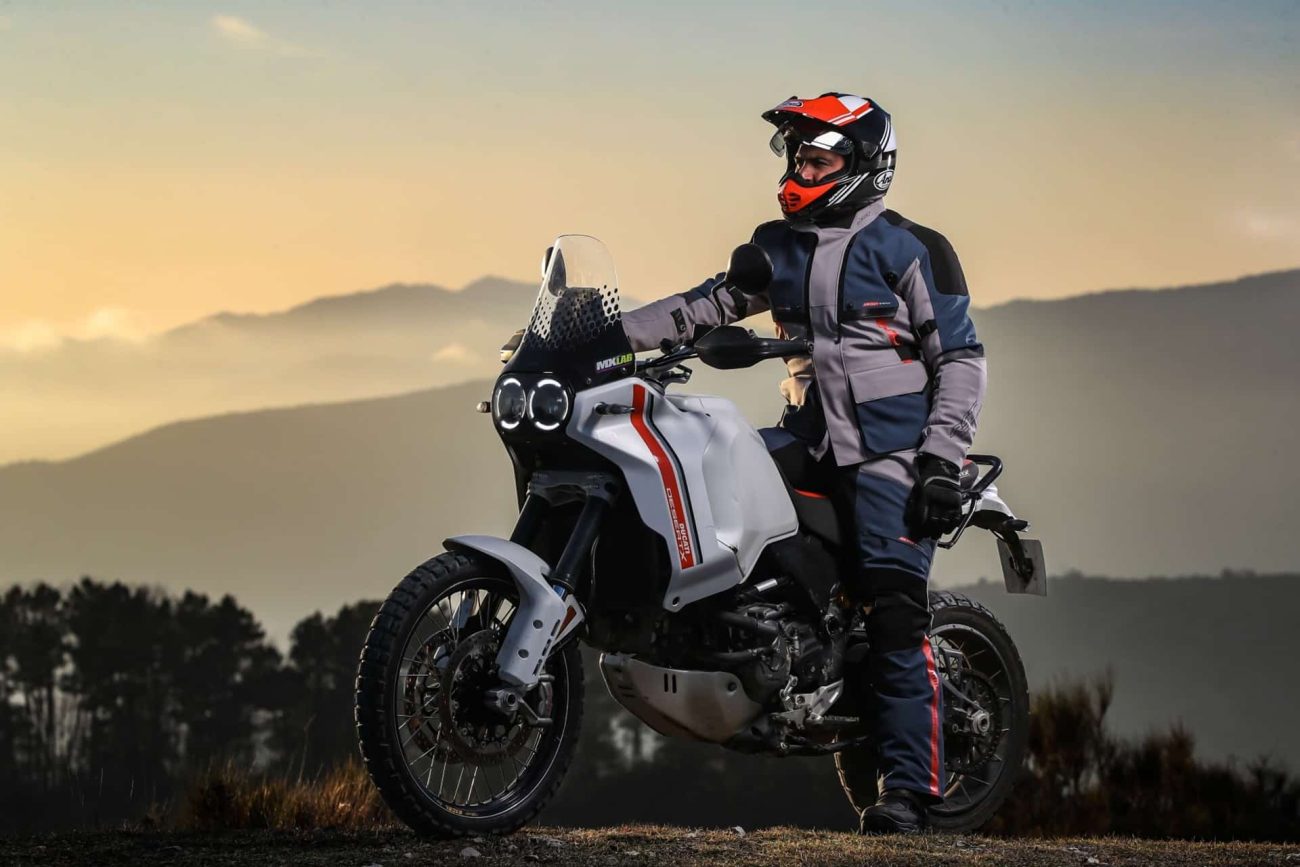 RST Vulcan Jacket & Jean: El conjunto ideal para mantenerte cómodo y protegido kilómetro tras kilómetro