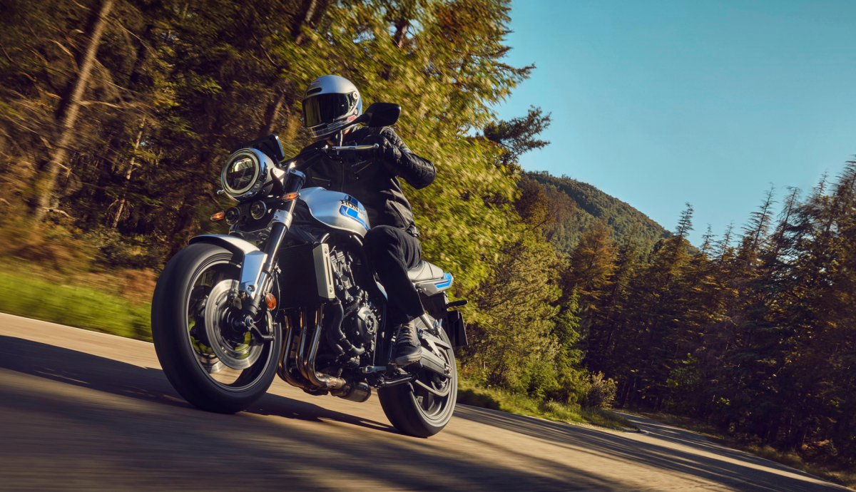 Honda CB1000F, vuelve la leyenda de los 80 con la tecnolo...