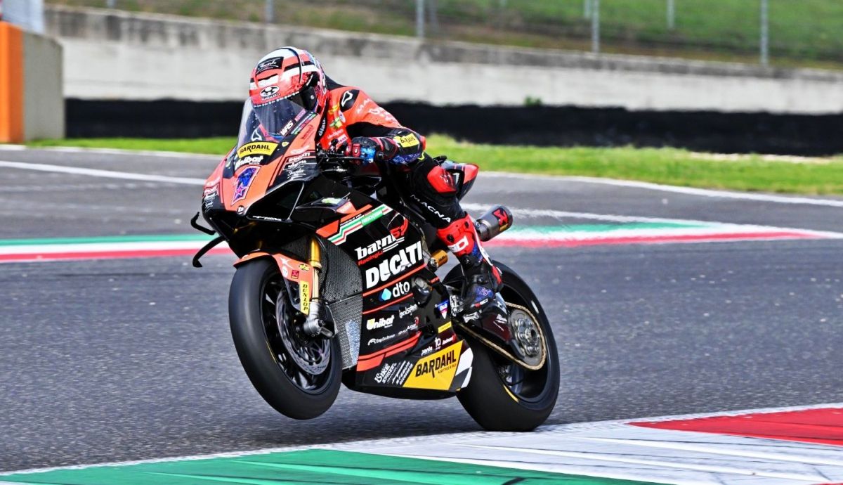 Michele Pirro cierra el CIV con un doblete y Xavi Artigas subcampeón de Supersport