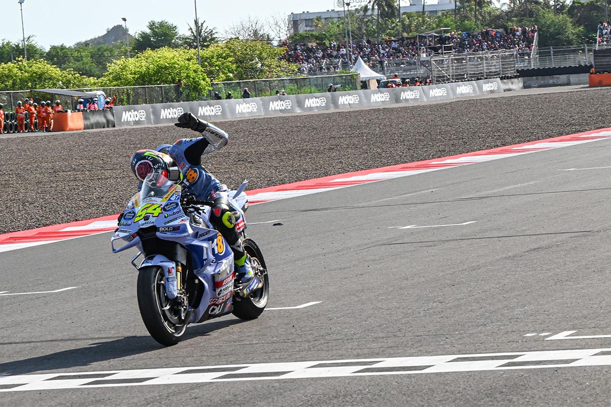 MotoGP Indonesia 2025: Aldeguer brilla mientras el resto naufragan a orillas del índico