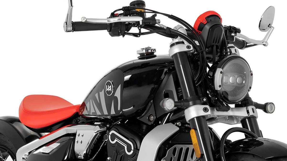 Llega la moto bobber bicilíndrica A2 que rompe esquemas, con un precio asequible y estética desenfadada, la Letbe Punk 500