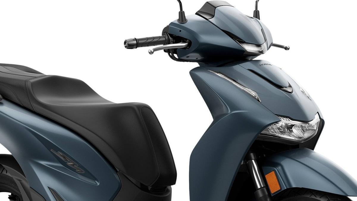 Se renueva el scooter rueda alta para el carnet de coche de Honda, el SH125, ahora con pantalla TFT y más equipamiento de serie