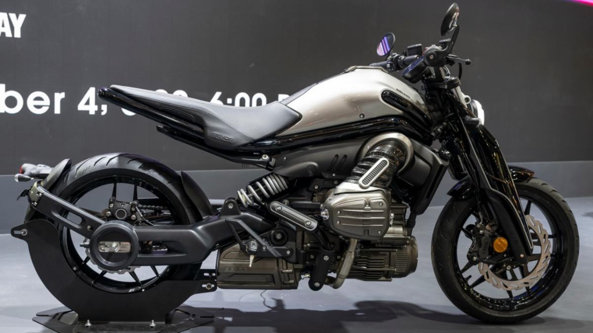 ¿Qué tipo de moto o de motor quieres? Benda los tiene, e incluso los que ni te imaginas