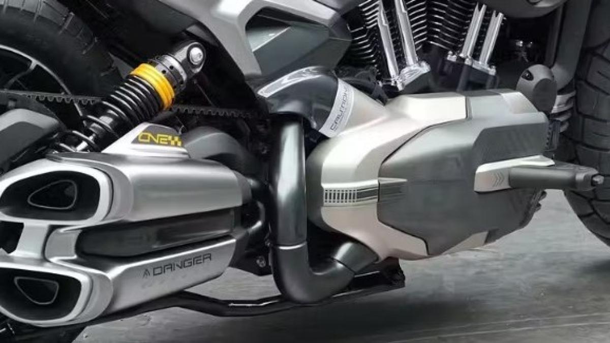 SWM Bumblebee, la musculosa cruiser/dragster/manga, potente y de estilo único