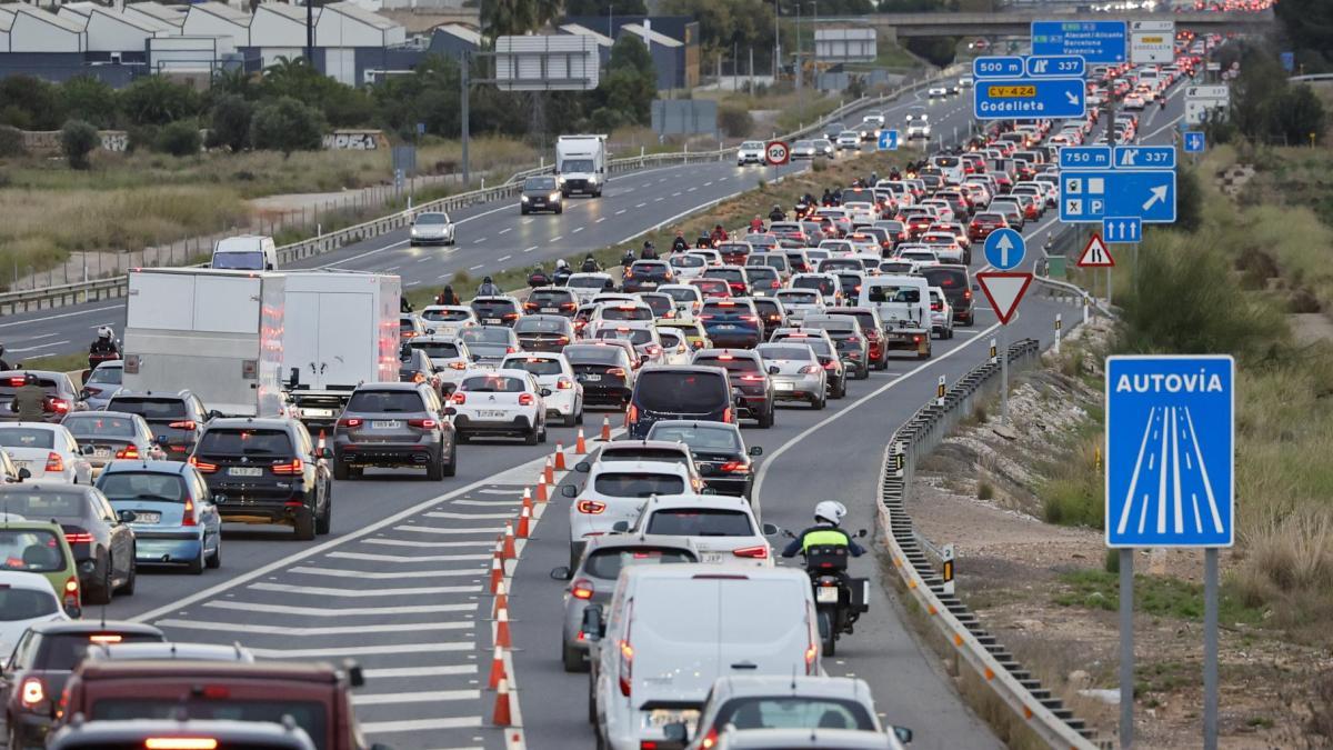 Los motoristas se comportaron en Cheste, aunque la Guardia Civil destaca dos malos ejemplos