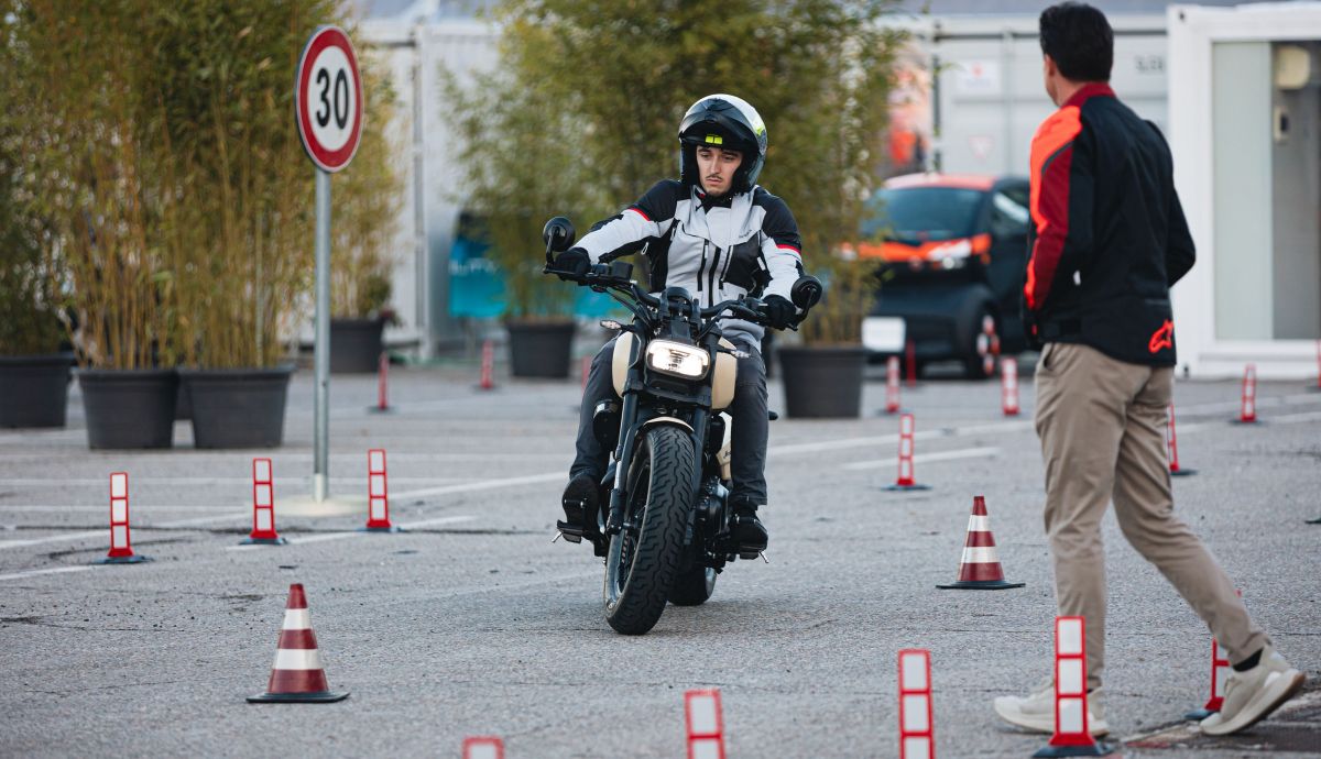 La ACEM y la FIM promueven la formación continuada para m...