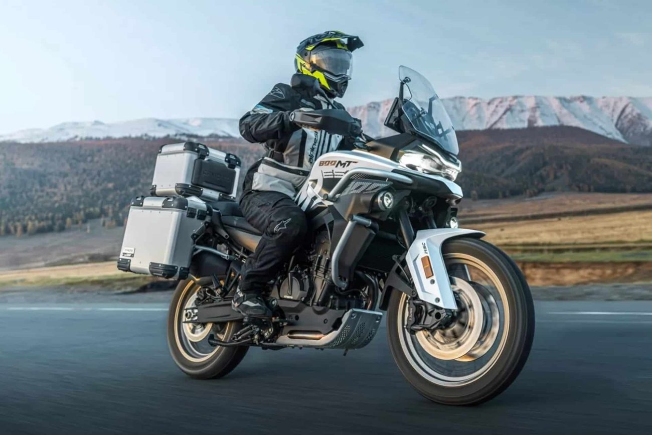 CFMoto no escatima para 2026 con su nueva 800MT-ES: Ahora con suspensiones electrónicas