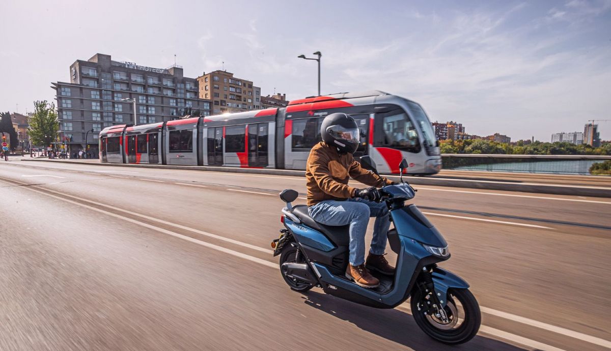 Barcelona apuesta por el ciclomotor eléctrico