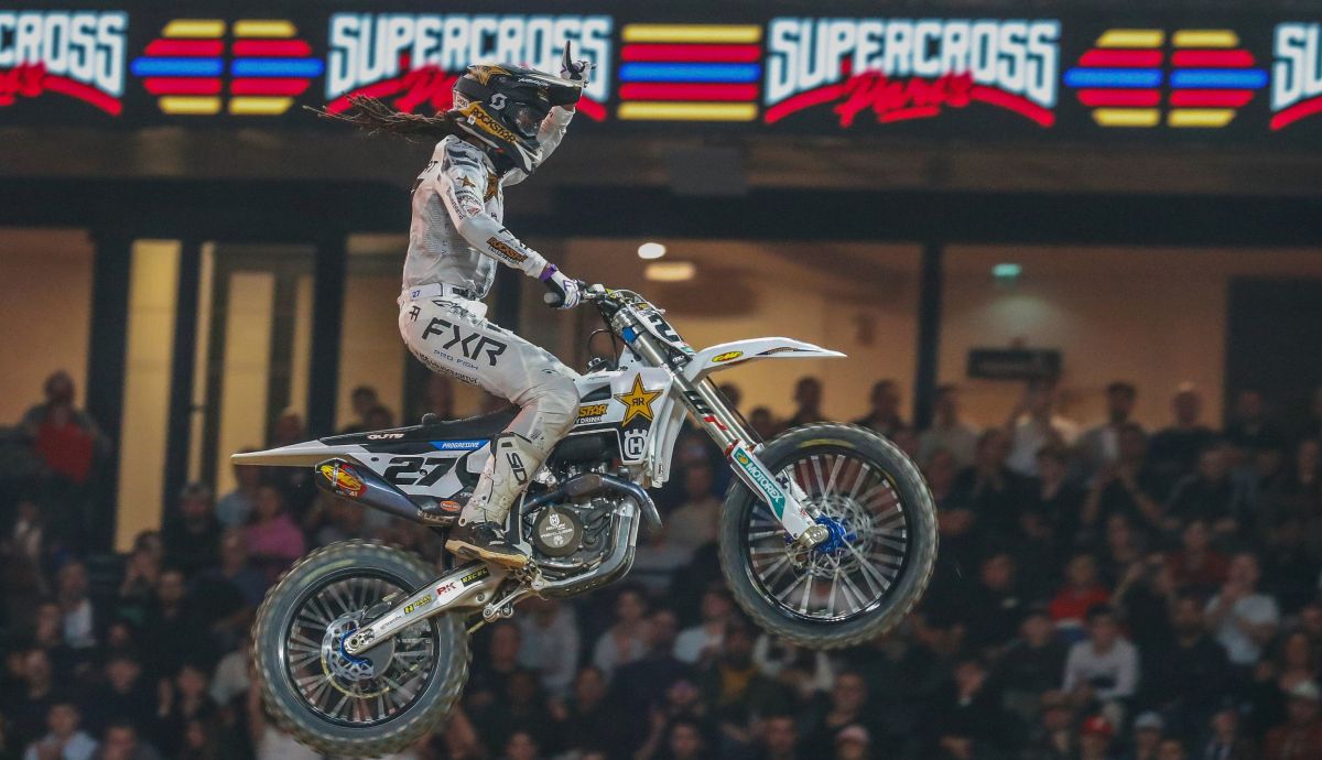 SX París. Primera noche. Hat trick de Malcolm Stewart.