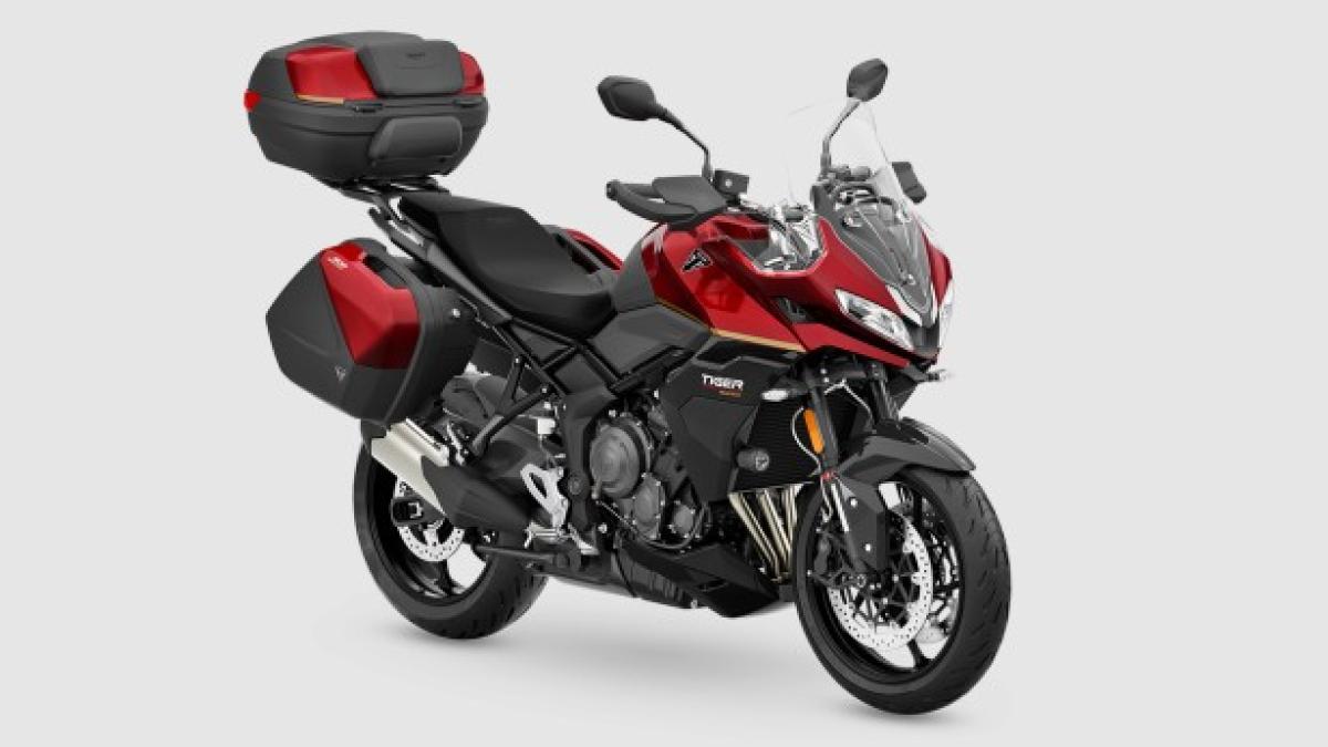 Triumph convierte la Tiger 800 Sport en una super viajera muy equipada, sin perder versatilidad
