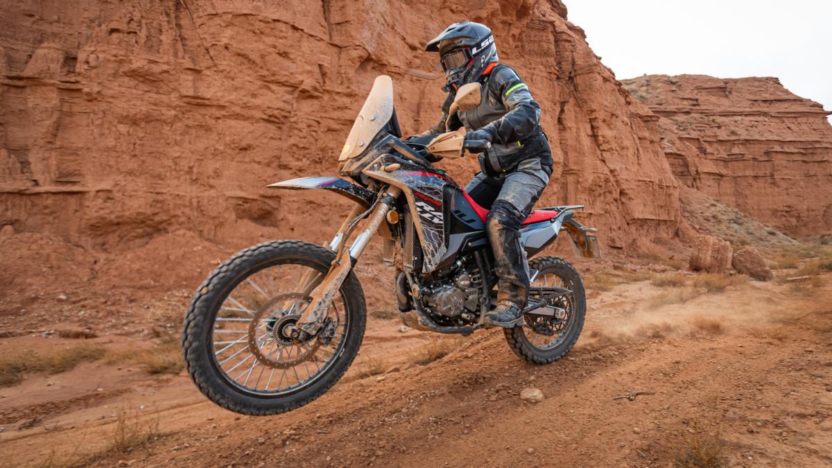 la trail ligera con ADN Dakar para aventureros reales