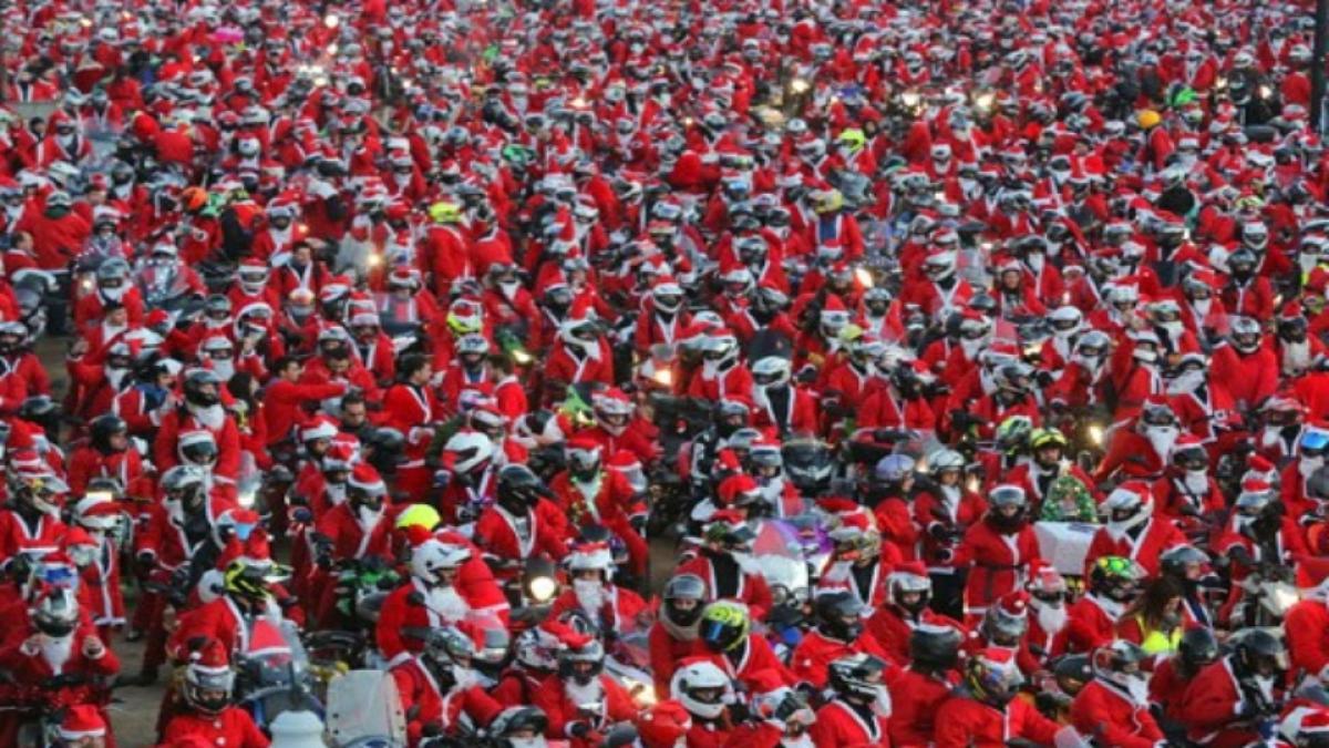 Un año más, se celebrará la Papanoelada Motera en toda España y, un año más, el Síndic pide que la de Barcelona se prohíba