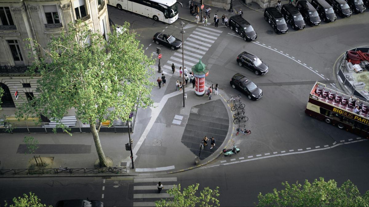 los vehículos eléctricos no atropellan a más peatones