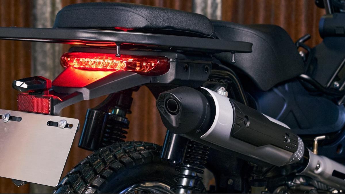 La moto-scooter todoterreno low cost para el carnet de coche que sería un éxito en nuestro país, la curiosa AJS Imber