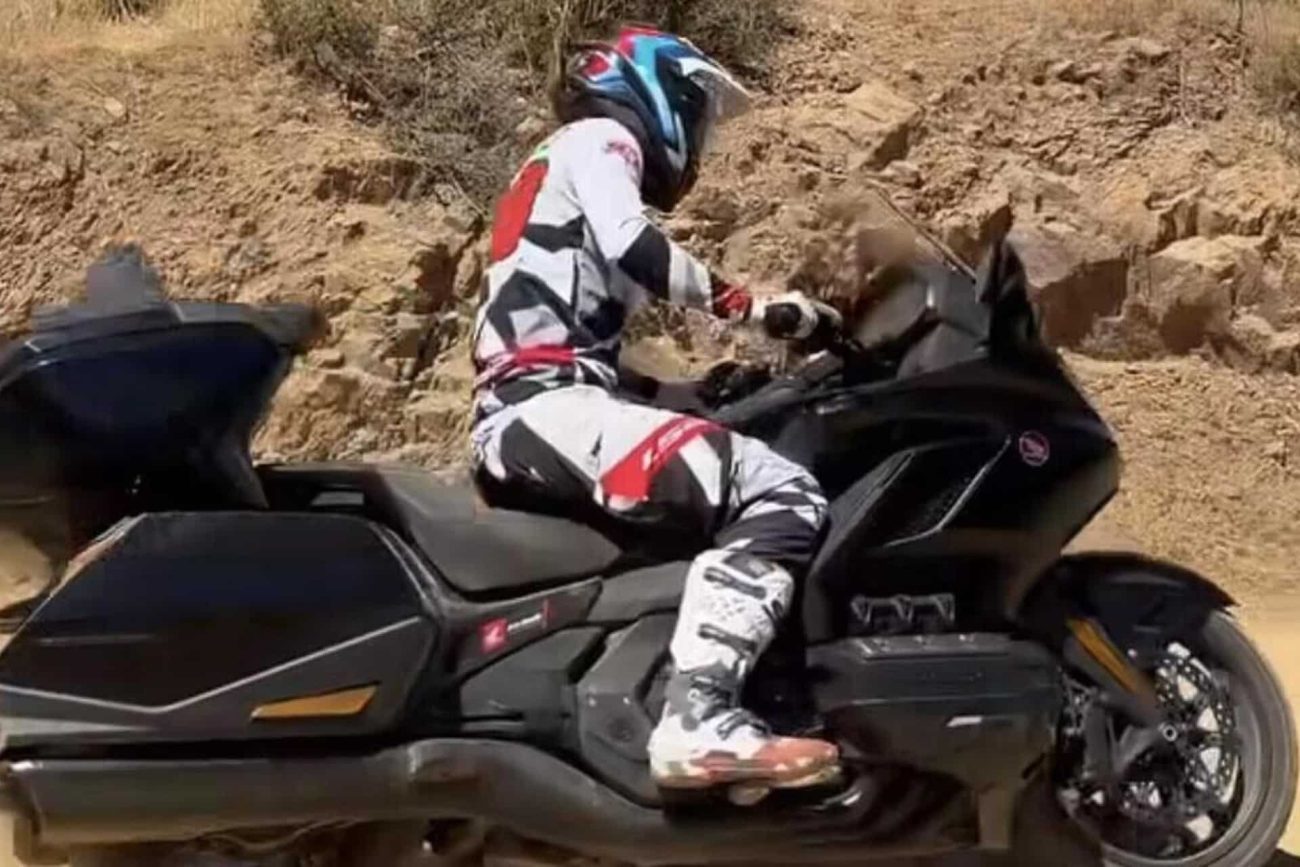 Kirian Mirabet y Carson Brown demuestran las capacidades Offroad de sendas Gold Wing