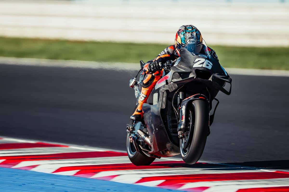 KTM va en serio para 2027: su MotoGP de 850 ya ha rodado