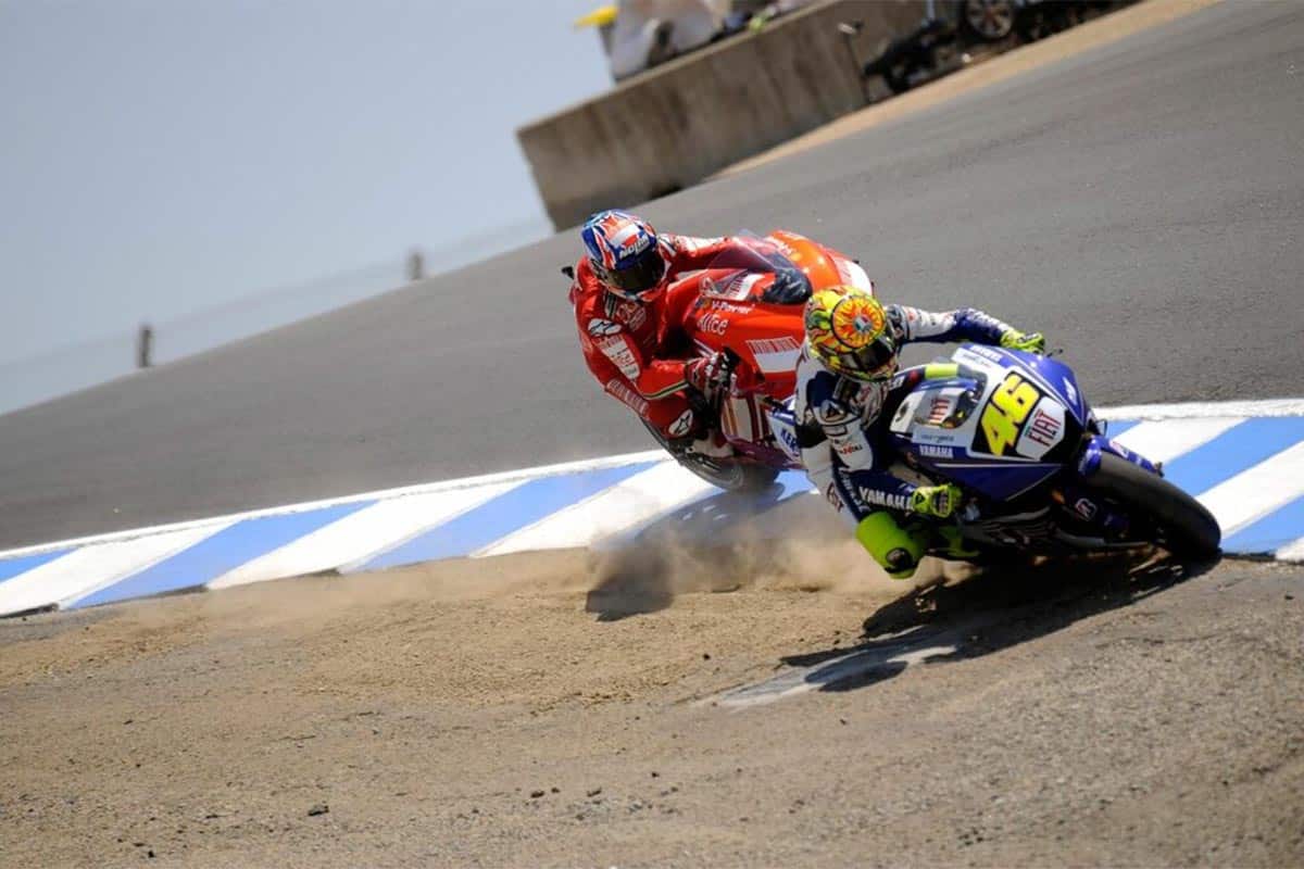 Rossi recuerda la lucha con Stoner en Laguna Seca 2008: “Si nos caemos los dos, está bien, pero él no debe ganar”