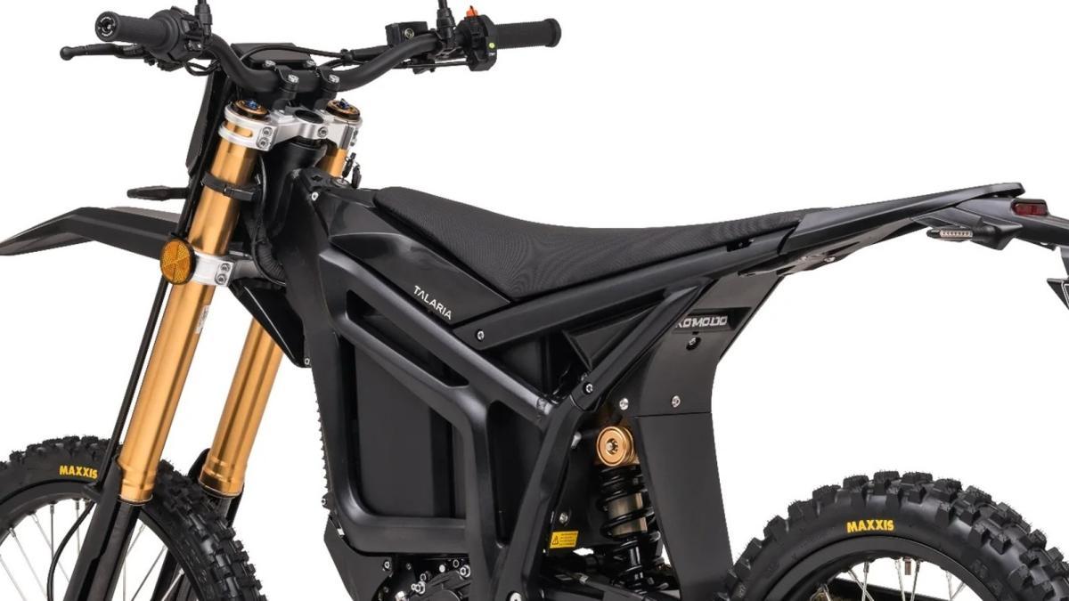 Una moto todoterreno bestial para el carnet de coche con 44 CV, ultraligera, un aparato muy serio, pero no es barata