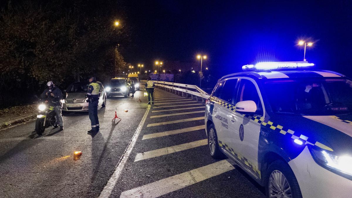 Los controles de alcoholemia de la DGT detectan 500 positivos al día en Navidades