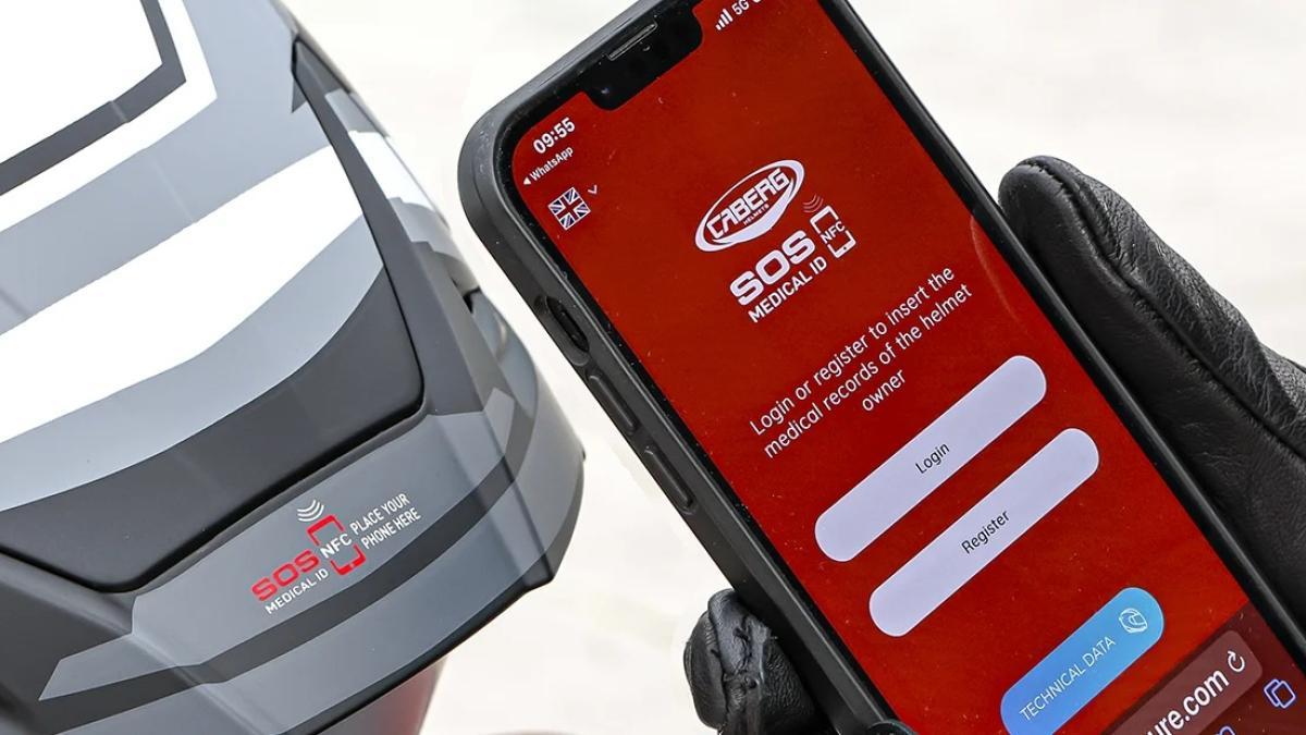 Si tienes un accidente en moto, tu casco hablará por ti a los sanitarios gracias al nuevo SOS Medical ID