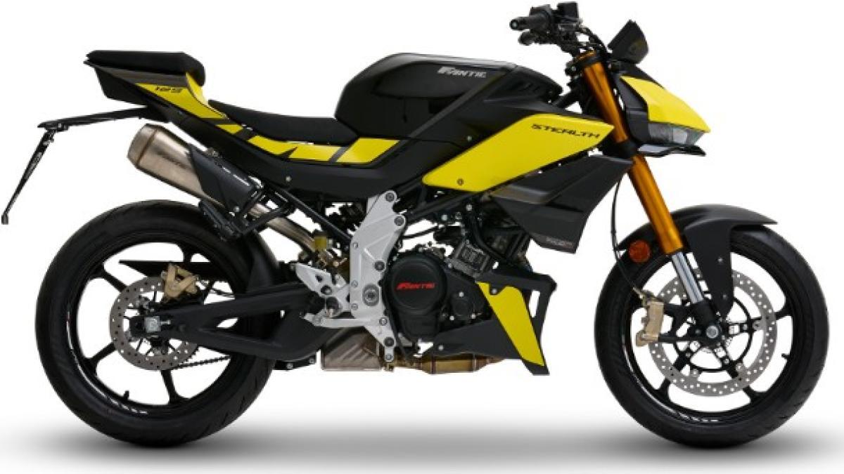 La moto naked deportiva de Fantic para el permiso A2 es la Stealth 500, ligera, ligera...