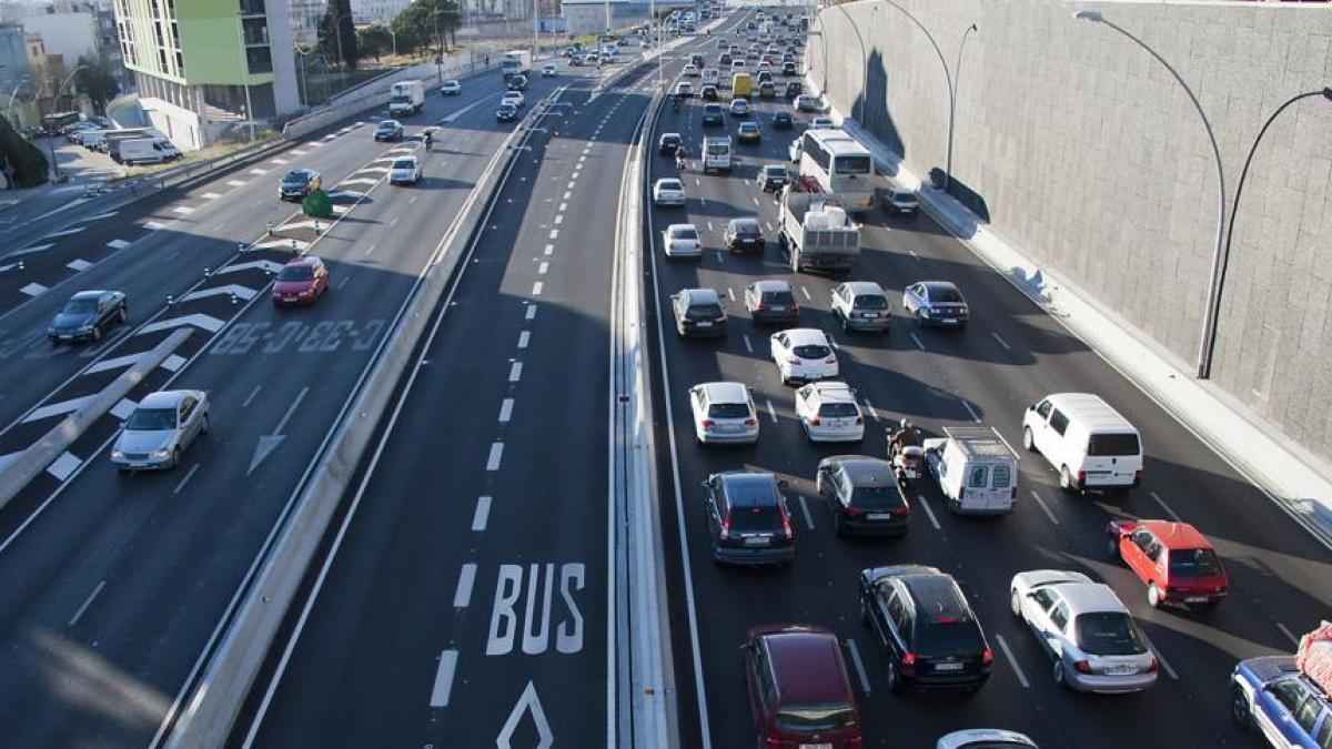 La DGT cambia la normativa del carril Bus-VAO, y por una vez la moto sale bien parada