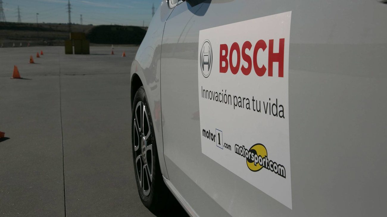 Más de cincuenta personas disfrutaron de la tecnología de BOSCH (con vídeo)