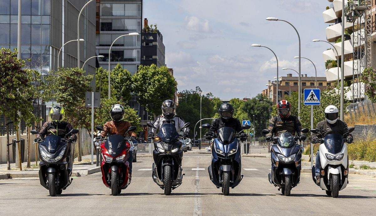 El scooter tira del carro de las matriculaciones en 2025...