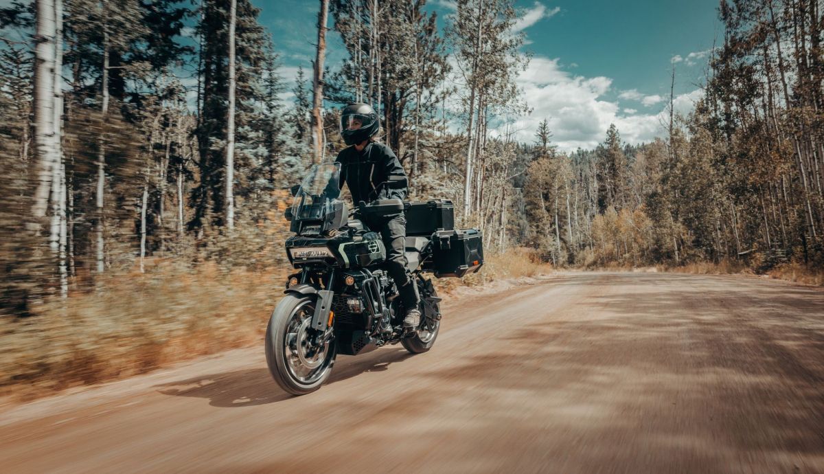 Harley-Davidson Pan America 1250 Limited 2026, más equipa...