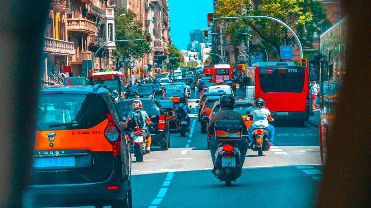Las motos juegan un papel clave (y negativo) en el aumento de los atascos