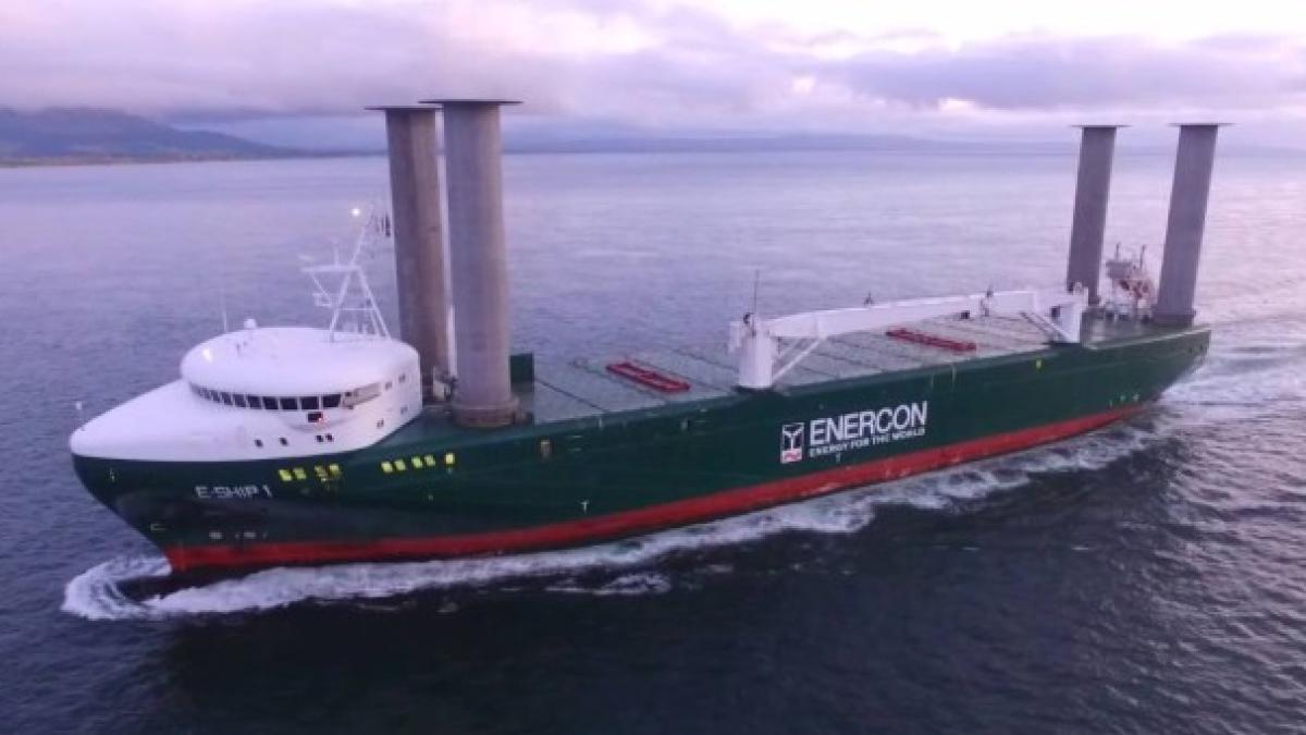 BMW investiga un curioso efecto aerodinámico para sus motos deportivas que usan algunos barcos