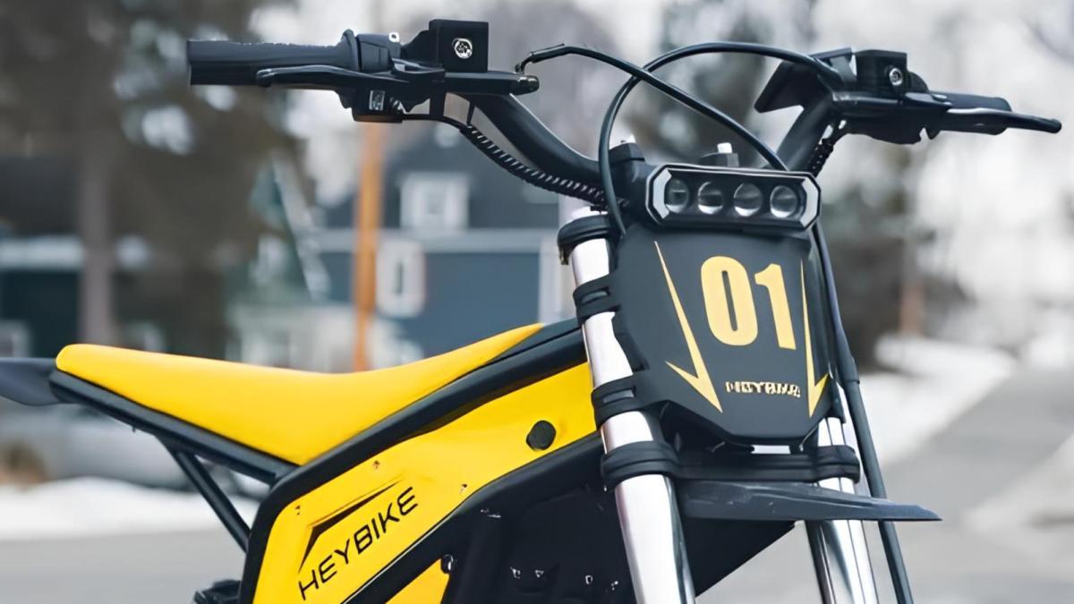 Llega la moto fun todoterreno a precio de derribo con altavoz Bluetooth integrado, no hay nada más divertido, la Heybike Villain