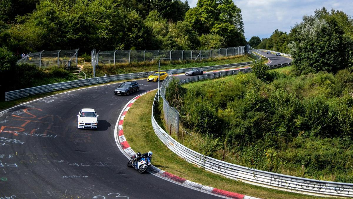 Los motoristas se organizan para denunciar en los juzgados la prohibición de correr en el mítico Nürburgring