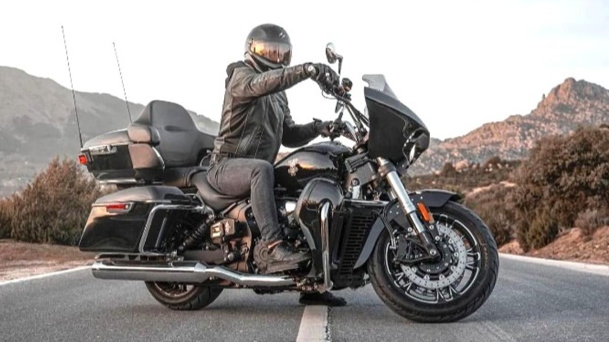 Una equipadísima moto cruiser para viajar como reyes, con equipo de sonido y mucho más, por un precio increíble