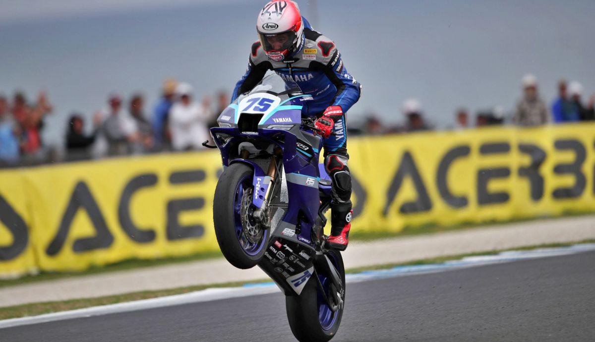 Albert Arenas logra su primera victoria en Supersport en el caos de Phillip Island