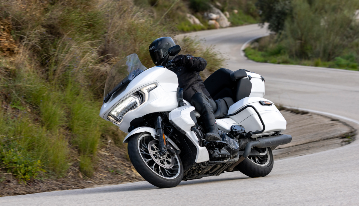 Harley-Davidson Street y Road Glide Limited, prueba de do...