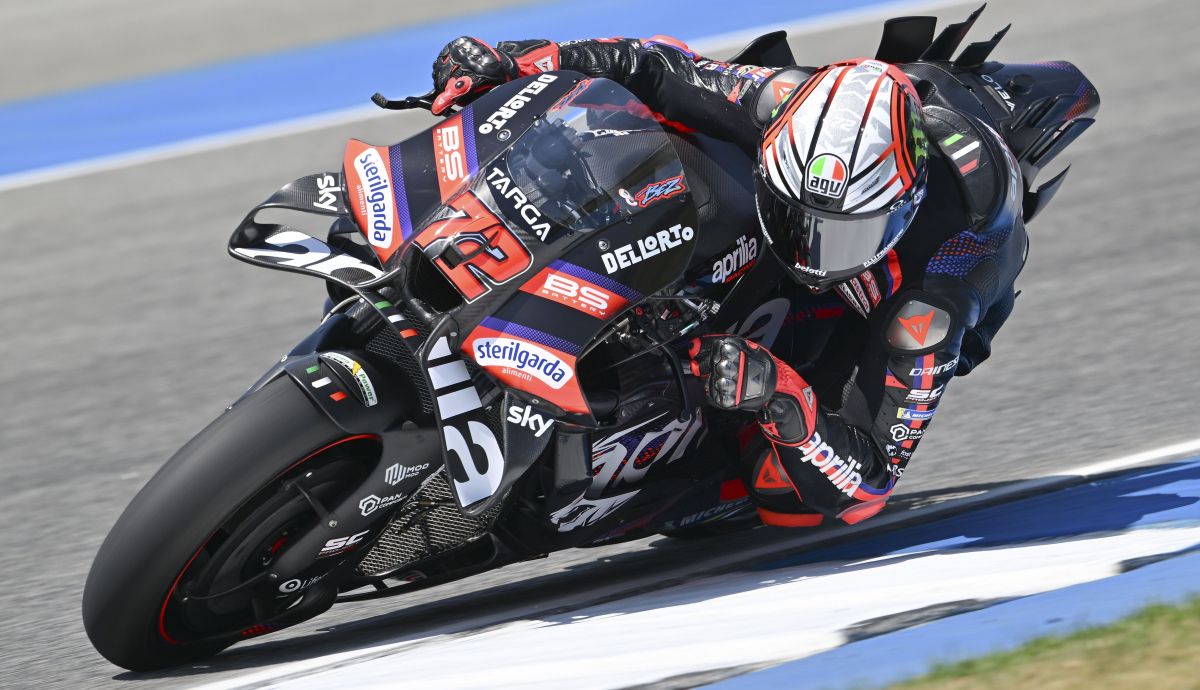 Marco Bezzecchi lidera la rebelión de Aprilia ante Ducati