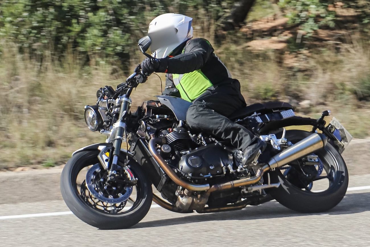 Nueva Triumph Speed Twin 1200 a la vista: Menos retro, más eficiente