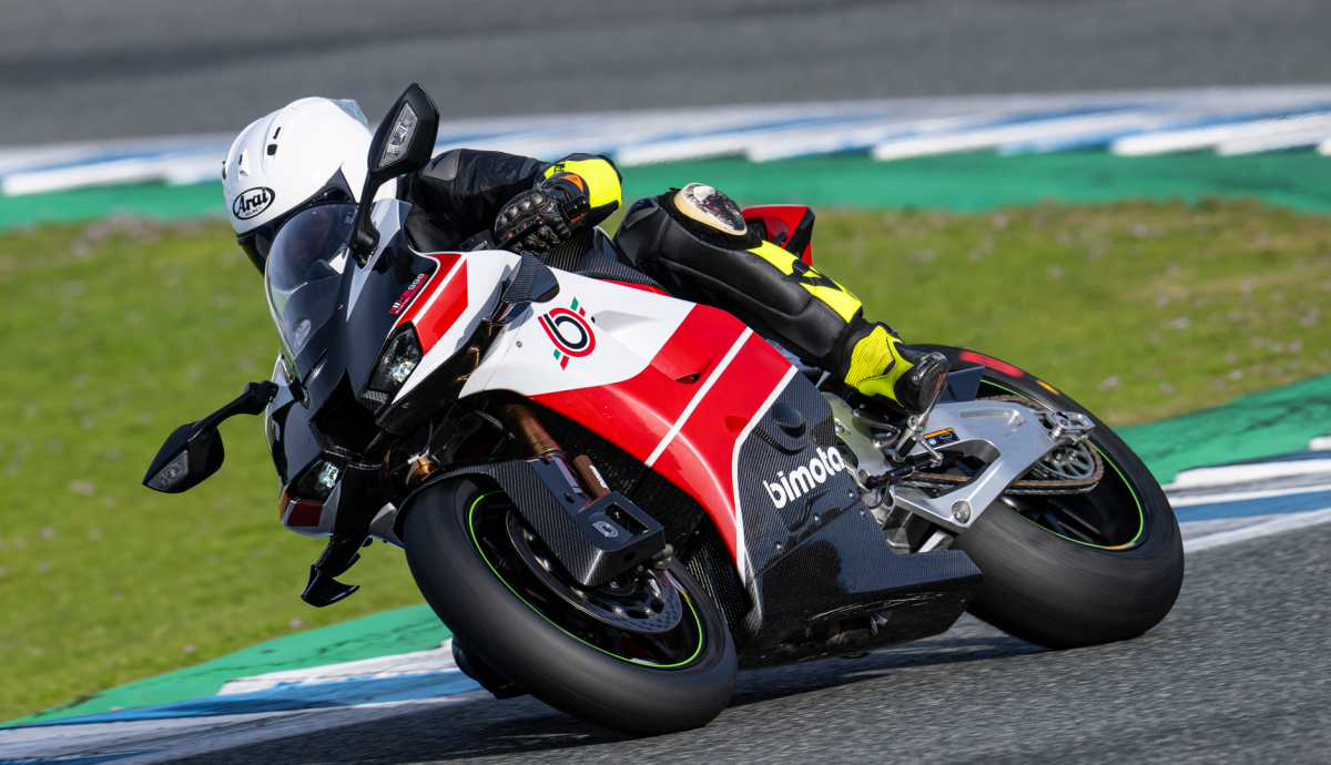 Bimota KB998 Rimini, prueba de la Superbike más exclusiva...