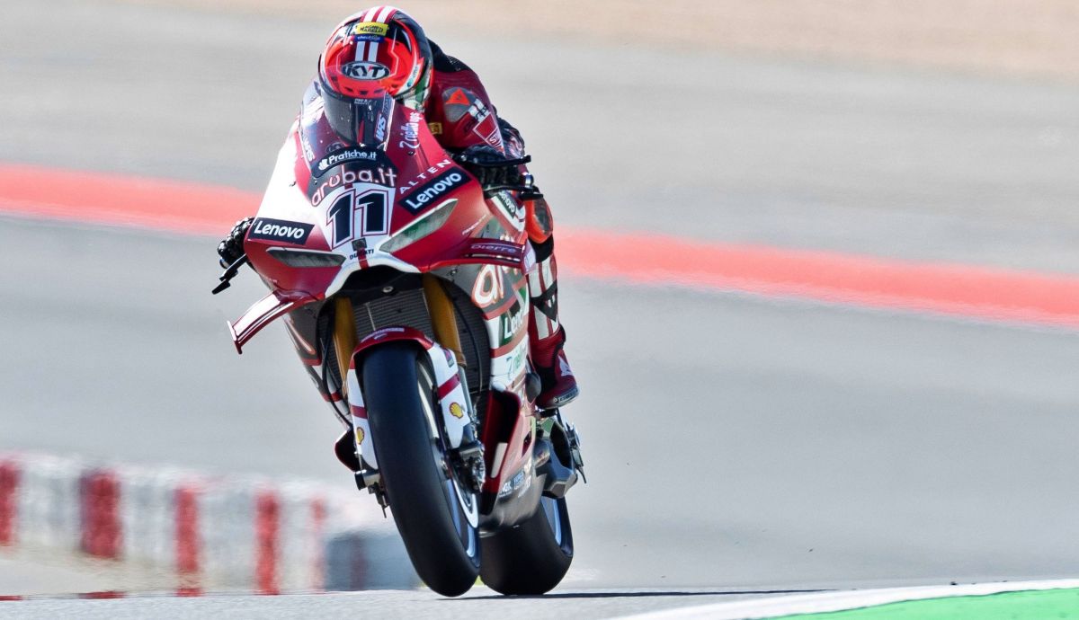 Nicolò Bulega firma otro triplete ante Lecuona y Oliveira