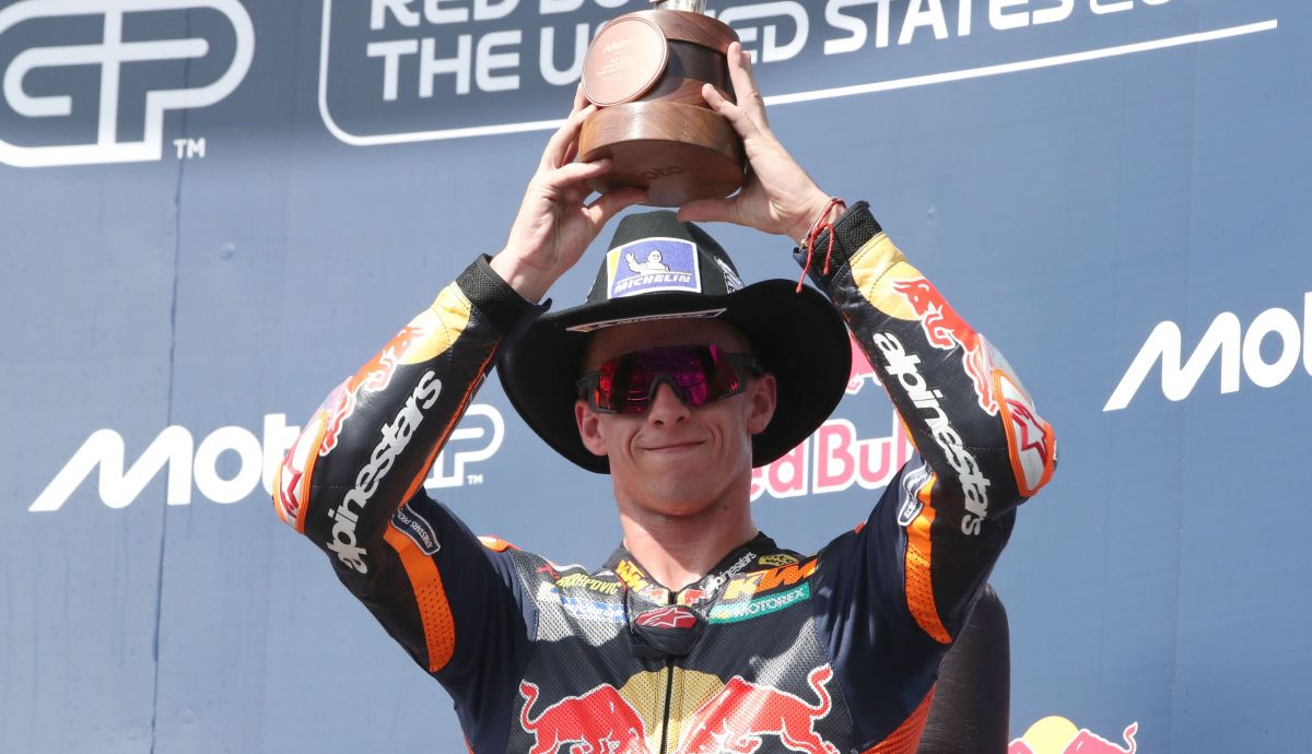 Pedro Acosta: "La Aprilia es muy ligera y hace la diferencia en los cambios de dirección"