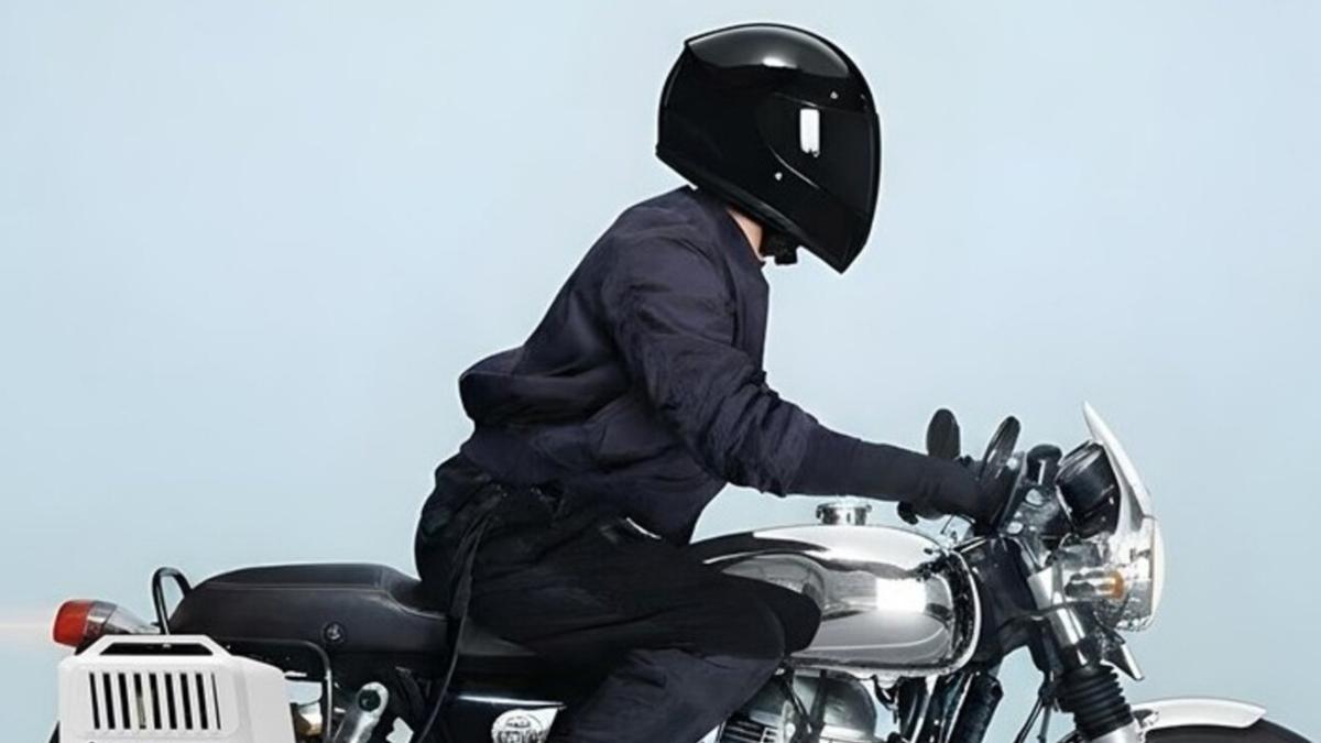 Llega el aire acondicionado portátil para el peatón y el motero, un gadget con tecnología de estado sólido