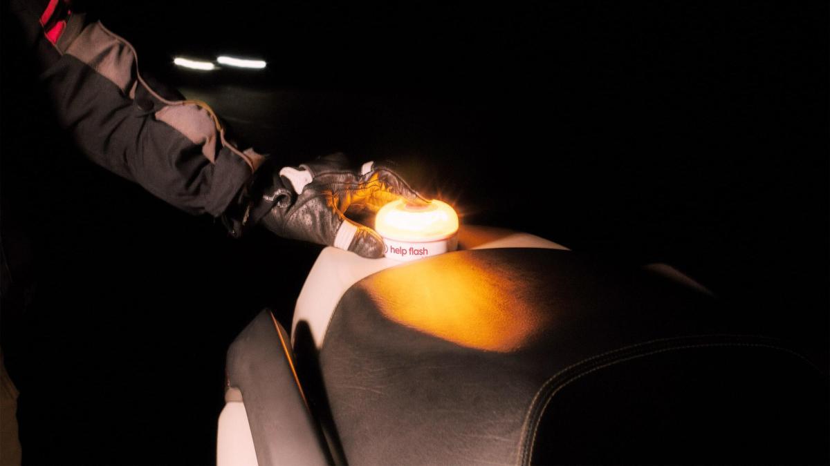 La baliza V16 provoca nuevas quejas... ¡hasta de los propios fabricantes!