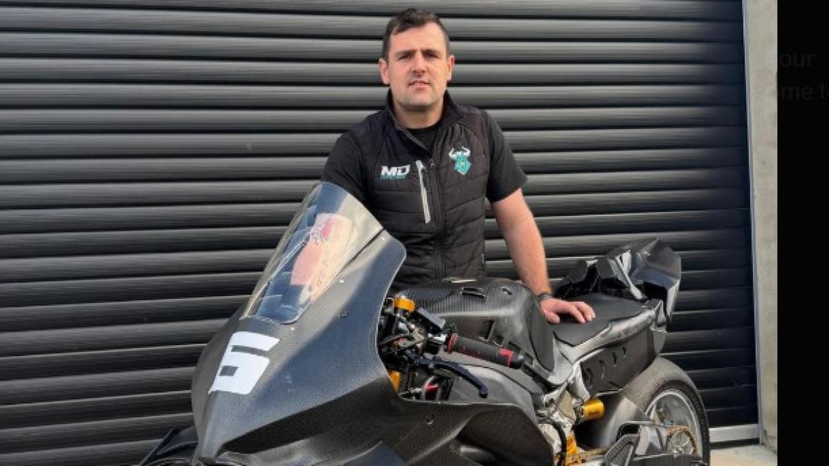 El rey del Tourist Trophy de la Isla de Man se decide por la hiperdeportiva de moda para seguir batiendo récords