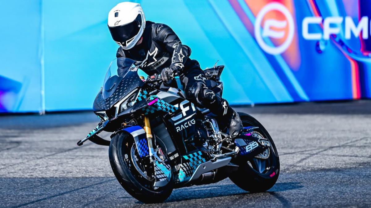 La hiperdeportiva china más potente y radical jamás fabricada ya no es solo un prototipo: fue presentada en marcha