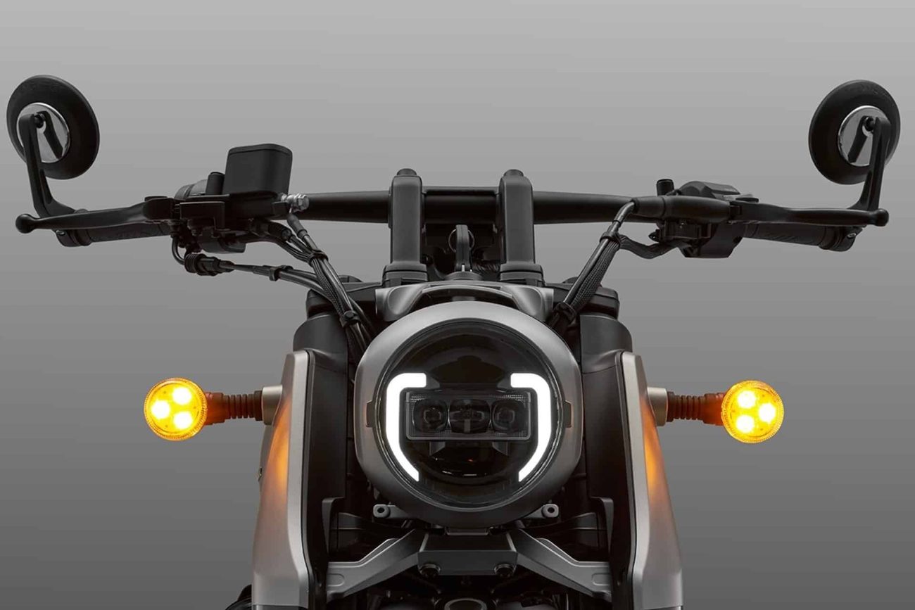 QJMotor lanza su nueva SRV 400 VS, la bobber destinada a los aficionados europeos con carnet A2