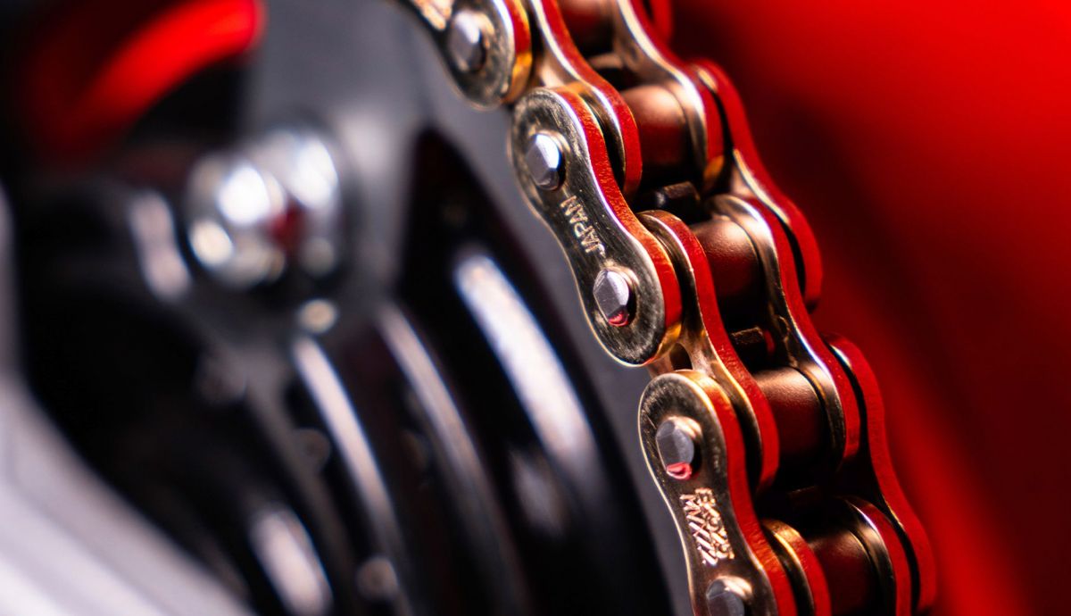 EK Chains, cadenas de transmisión para motos