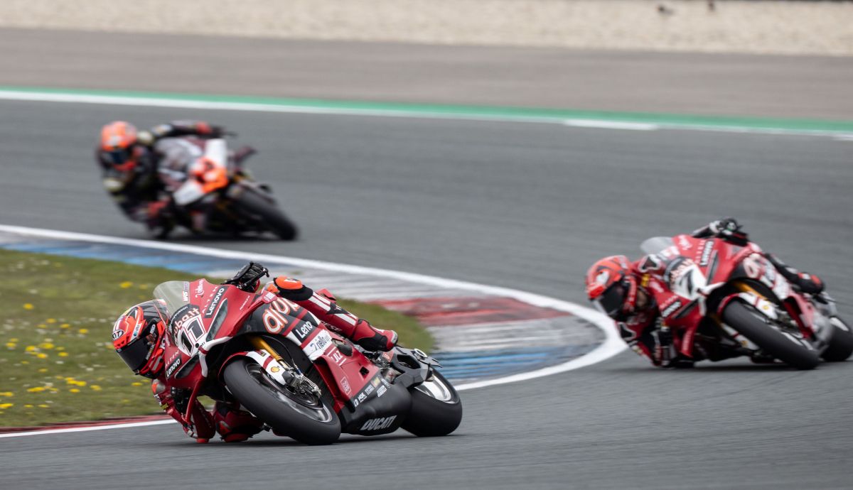 Nicolò Bulega arrasa otra vez en Assen en otro póquer idéntico de las Ducati Panigale